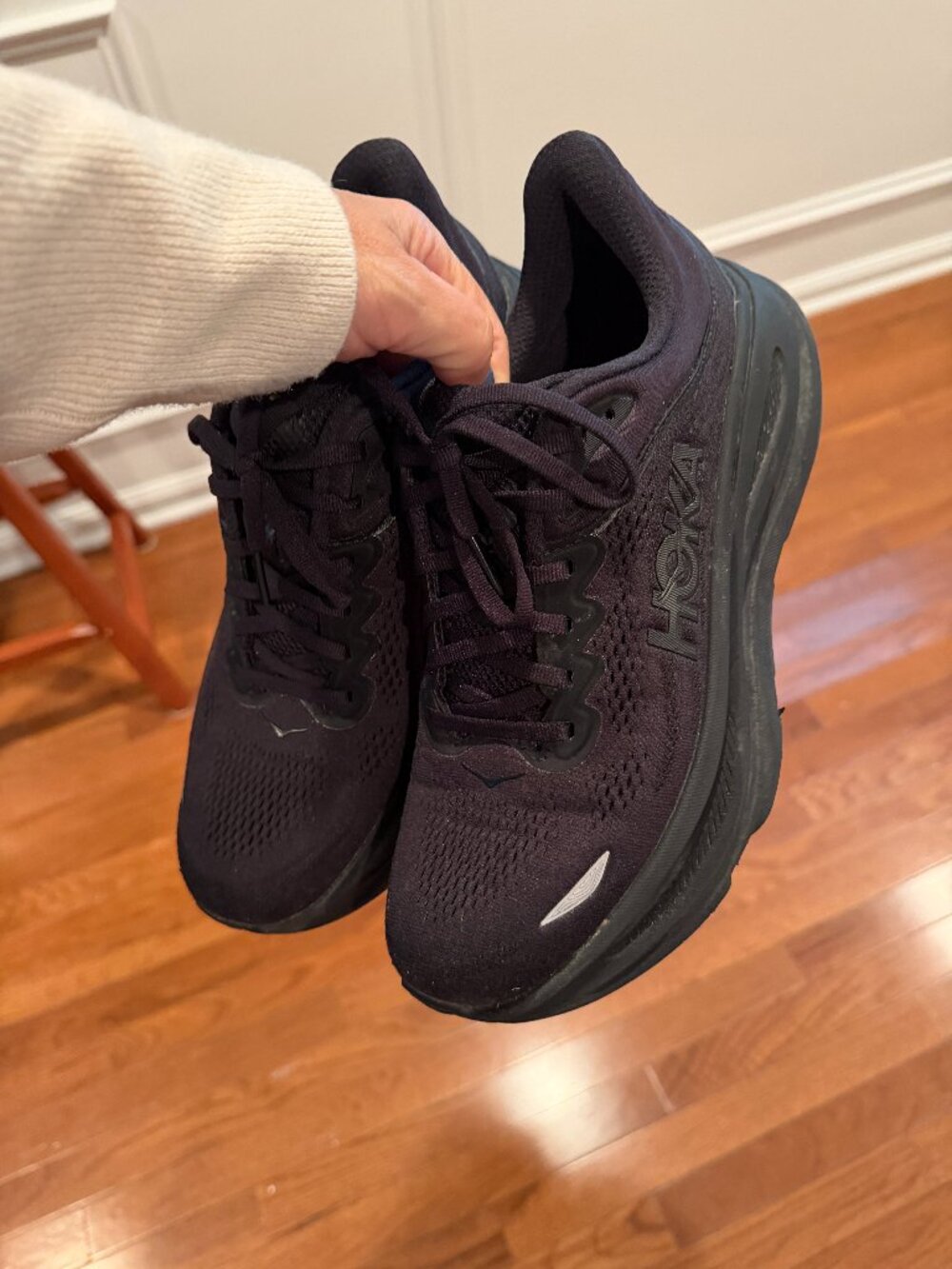 Hoka Bondi 9 - Size 9 Regular
